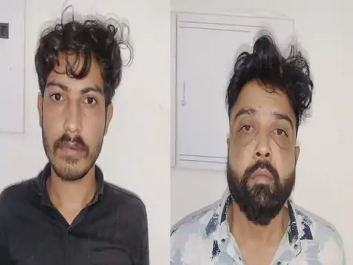 इंदौर में ₹200 का नकली नोट चलाना पड़ा भारी: समोसे-चाय के चक्कर में खुला नोट छापने की फैक्ट्री का राज! SINGAPORE TOWNSHIP में नकली नोट छापने वाली फैक्ट्री पकड़ाई। 44,000 की नकली नकदी राशि मिली।